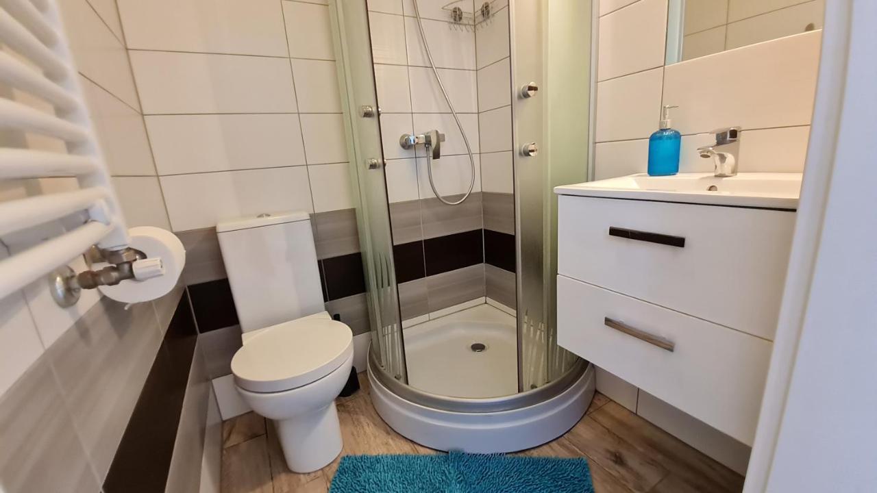 Bela - Pokoje Z Aneksami I Apartamenty Kolobrzeg Ngoại thất bức ảnh