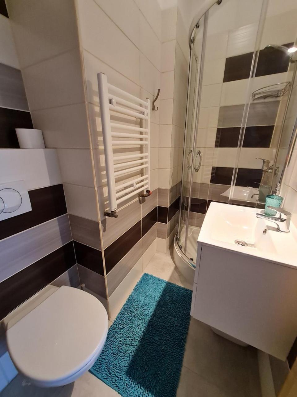 Bela - Pokoje Z Aneksami I Apartamenty Kolobrzeg Ngoại thất bức ảnh