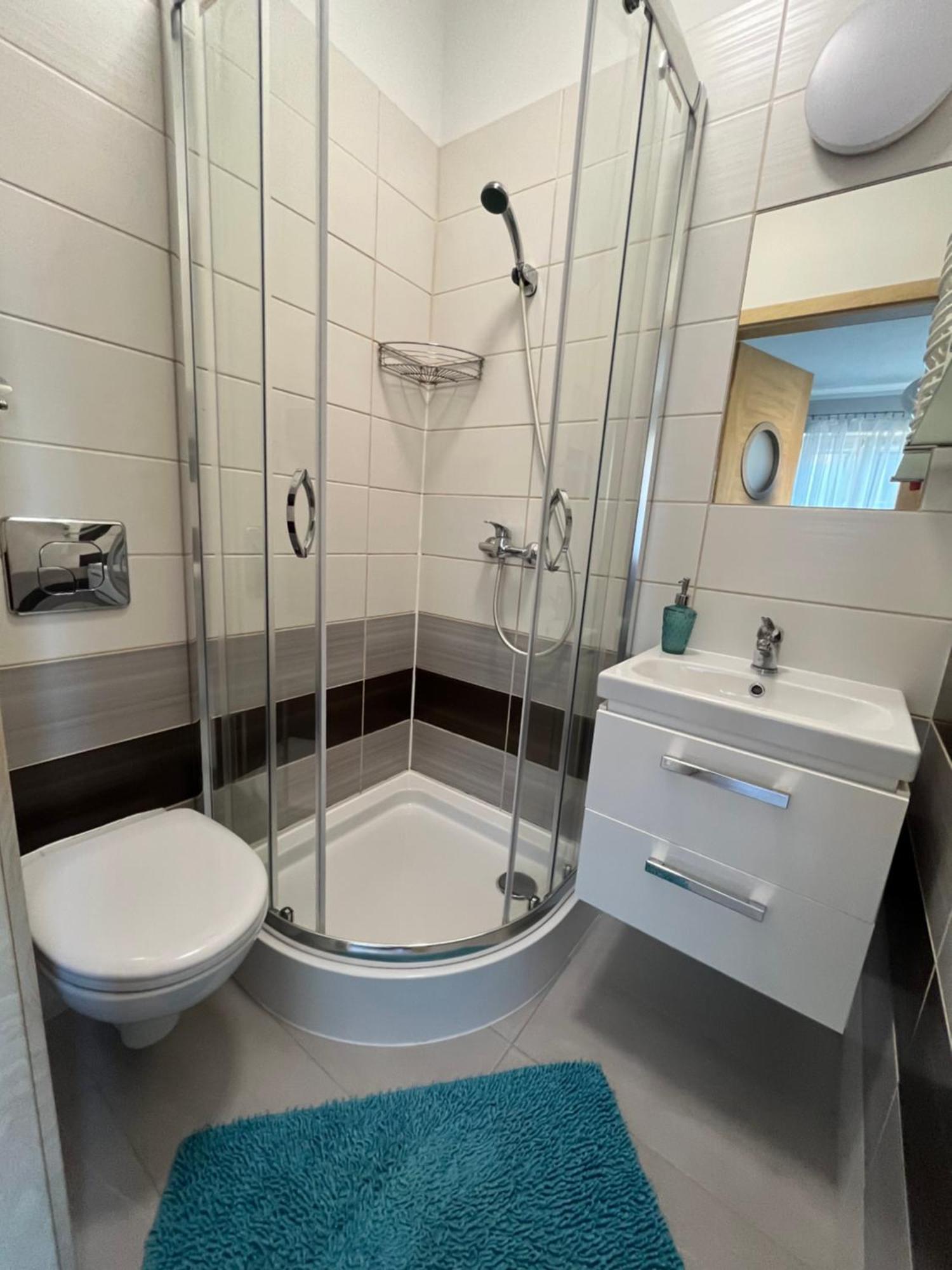 Bela - Pokoje Z Aneksami I Apartamenty Kolobrzeg Ngoại thất bức ảnh